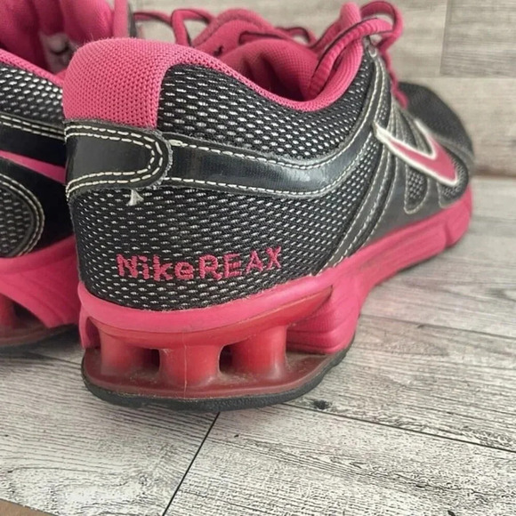 NIKE REAX ROCKET 2 Athletic Running Shoe Sneaker Black Pink US Women's Size 8 - Picture 10 of 12